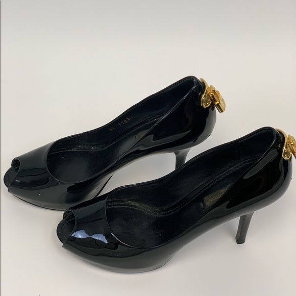 Louis Vuitton patent leather peep-toe pumps, 36.5 - Picture 1 of 4
